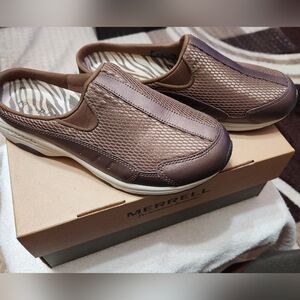 Merrell Women Chocolate Mesh Slip-Ons
